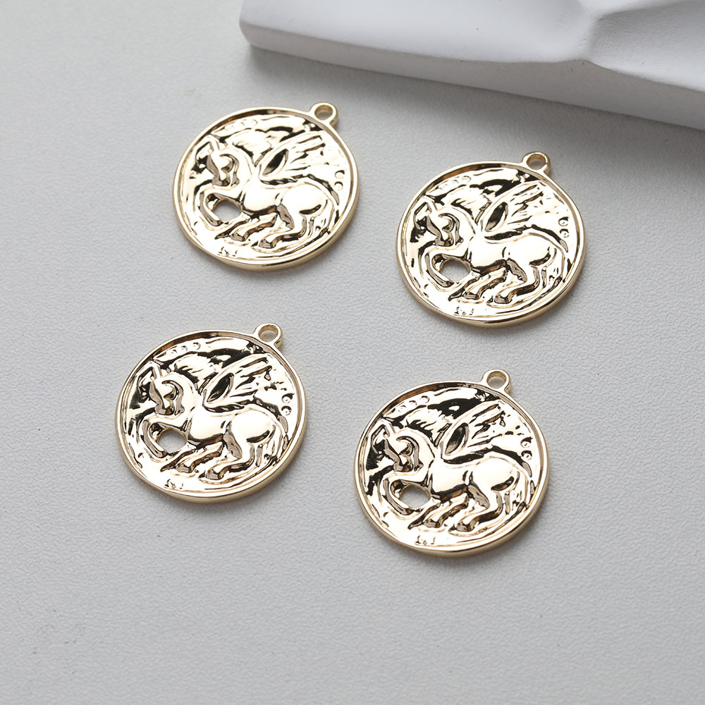 4 Uds. De delicados dijes de u - Charm Necklace Dainty reseña y precio